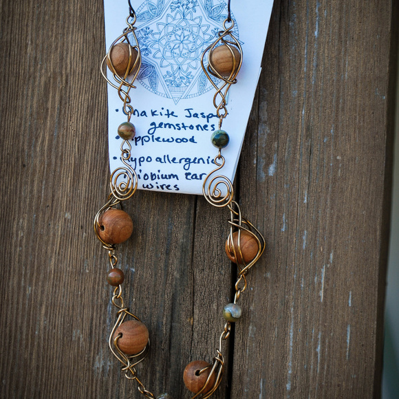 Handcrafted Applewood Unakite Earrings & Bracelet - Picture 1 of 2